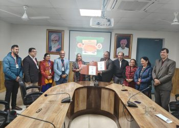 श्री गुरु राम राय विश्वविद्यालय और डीएवी (पीजी) कॉलेज के बीच एमओयू साइन,मानविकी और योग सहित विभिन्न कोर्सों में करेंगे एक-दूसरे का सहयोग