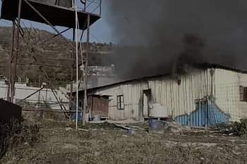 बड़ी खबर :  रेल परियोजना के निर्माण में लगे मजदूरों के कमर में सिलिंडर फटने से लगी आग,सारा सामान जलकर हुआ राख