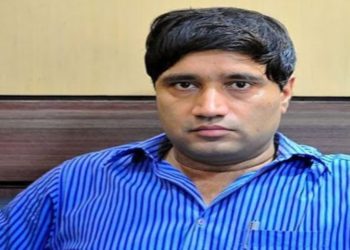 बड़ी खबर : आईएफएस अधिकारी संजीव चतुर्वेदी के मामले से 13वें जज ने खुद को किया अलग, कानूनी प्रक्रिया पर उठे सवाल