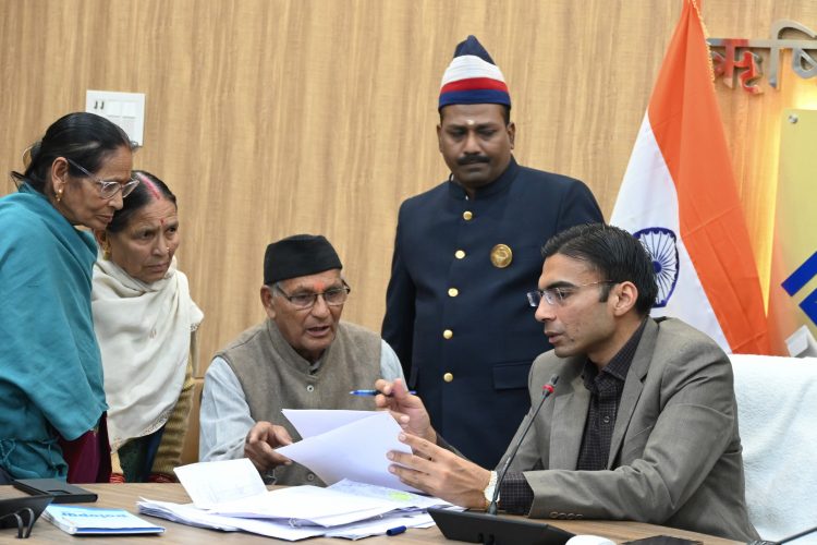 कलेक्ट्रट में बुजुर्ग /दिव्यांग फरियादियों के लिए डेडिकेटेड वाहन सुविधा जल्द