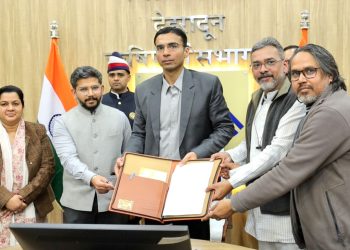 चाइल्ड बैगिंग के साथ-साथ अब व्यस्क भिक्षावृत्ति पर प्रहार की तैयारी में है प्रशासन।