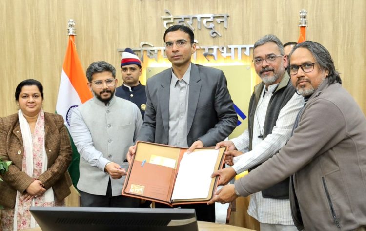 चाइल्ड बैगिंग के साथ-साथ अब व्यस्क भिक्षावृत्ति पर प्रहार की तैयारी में है प्रशासन।