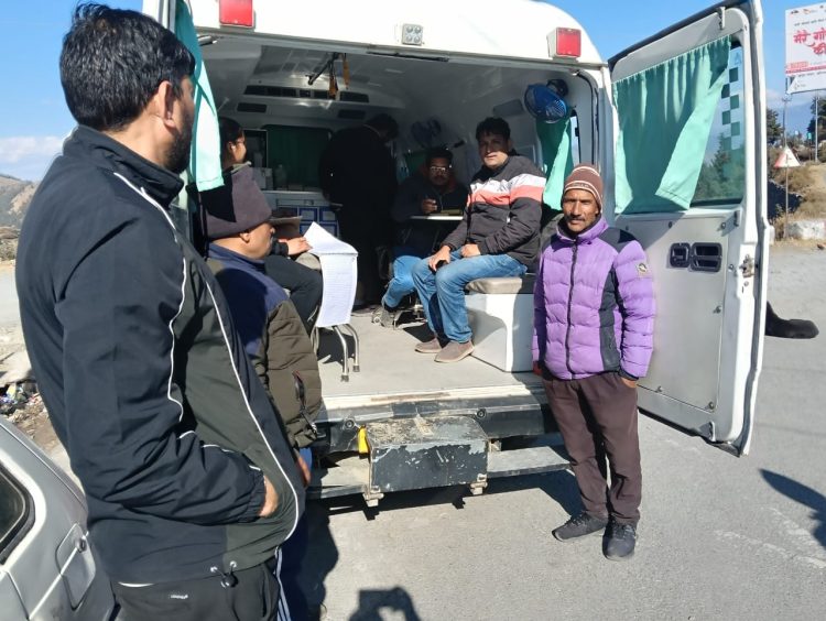 गुड न्यूज : डीएम के प्रयासों से नागाथात क्षेत्र के 10 गांव में हंस फाउंडेशन द्वारा मोबाइल मेडिकल यूनिट (MMU) चिकित्सा सुविधा