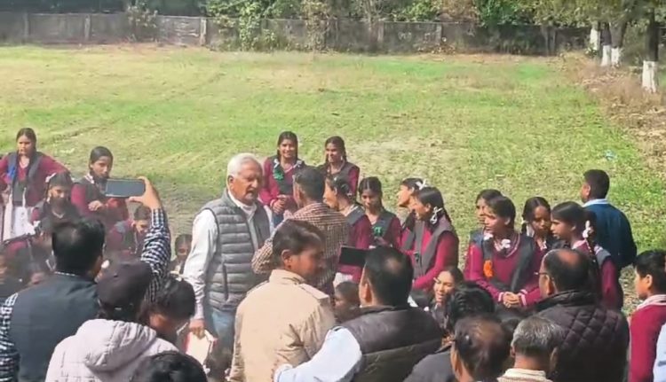 बिग ब्रेकिंग : पूर्व डीजीपी प्रेम दत्त रतूड़ी के विरोध में गरजे भोगपुर के गांववासी