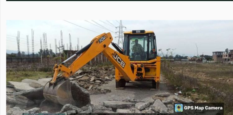 बिग ब्रेकिंग : देहरादून में अवैध प्लॉटिंग पर कड़ी कार्रवाई, 50 बीघा जमीन पर चला बुलडोजर