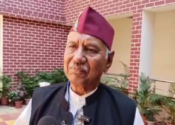 बड़ी खबर : नेगी दा के होली गीत से सियासत में उबाल, सुरों के तीरों ने चढ़ाया सियासी पारा
