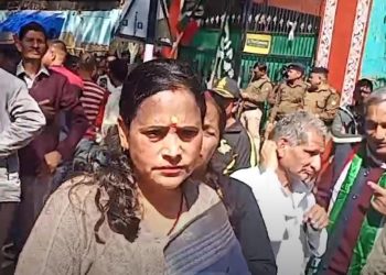 कैबिनेट मंत्री की बर्खास्तगी की मांग को लेकर राष्ट्रवादी रीजनल पार्टी का सीएम आवास कूच