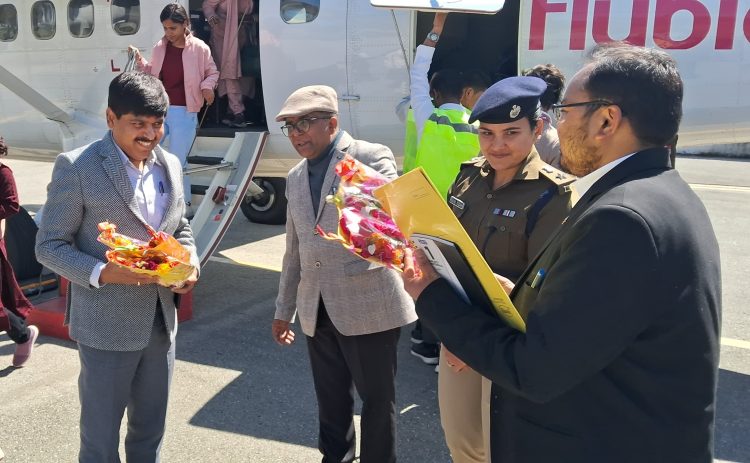 जनपद पिथौरागढ़ में विकास परियोजनाओं का जायजा लेने पहुंचे प्रमुख सचिव डॉ. आर. मीनाक्षी सुंदरम