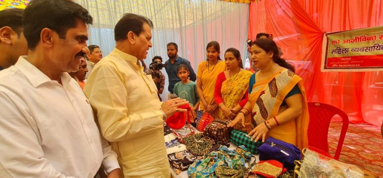 ऋषिकेश में वृहद बहुउद्देशीय शिविर का आयोजन, विधायक डॉ. प्रेमचंद अग्रवाल ने किया समस्याओं का निस्तारण