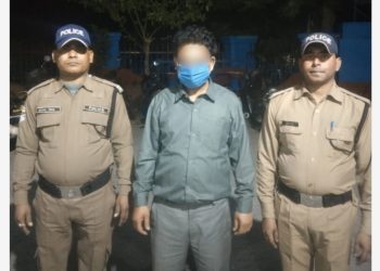 बड़ी खबर : गोपेश्वर में नाबालिग छात्रा से दुव्यवहार का मामला, शिक्षक गिरफ्तार