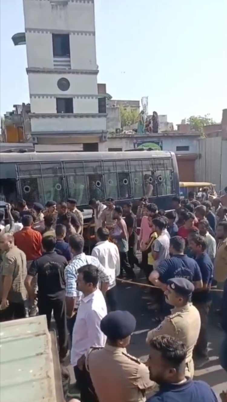 बड़ी खबर : क्या भारत में हो रहा है ‘जनसंख्या जिहाद’? पाकिस्तान से हो रहे निकाह पर उठते सवाल