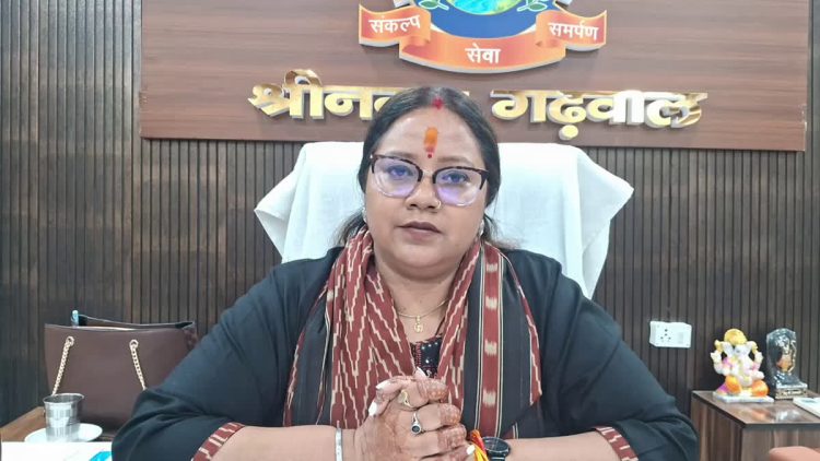 श्रीनगर गढ़वाल की मेयर आरती भंडारी का फूटा गुस्सा: नगर आयुक्त पर लगाए गंभीर आरोप, इस्तीफे की चेतावनी