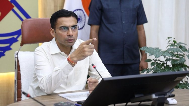 रिस्पना-बिंदाल एलिवेटेड कॉरिडोर: जिलाधिकारी सविन बंसल ने कसी कमान, सभी विभागों को दिए समन्वित कार्य के निर्देश