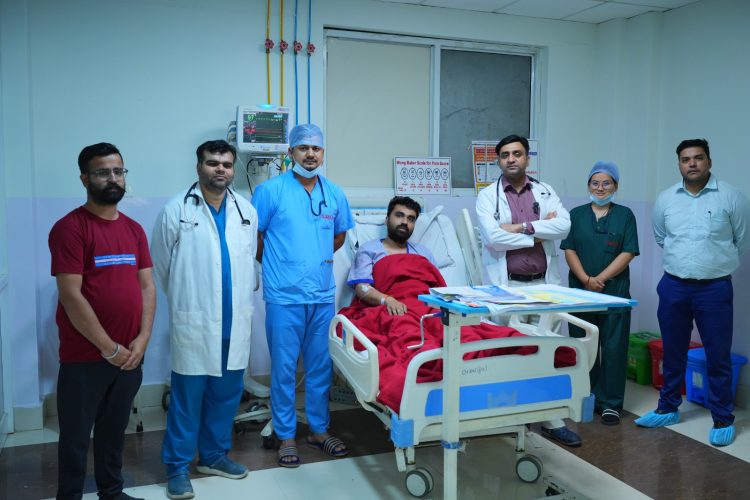 श्री महंत इन्दिरेश अस्पताल में हुआ खुलासा—18 से 30 साल के युवाओं में बढ़ रहे हार्ट अटैक के मामले