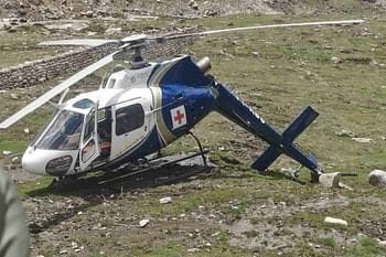 केदारनाथ में बड़ा हादसा टला: एम्स ऋषिकेश की हेली एंबुलेंस लैंडिंग के दौरान दुर्घटनाग्रस्त