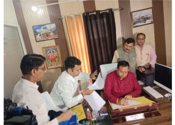 बिग ब्रेकिंग:  बीकेटीसी के नवनियुक्त अध्यक्ष हेमंत द्विवेदी और उपाध्यक्ष विजय कपरवाण ने संभाला पदभार