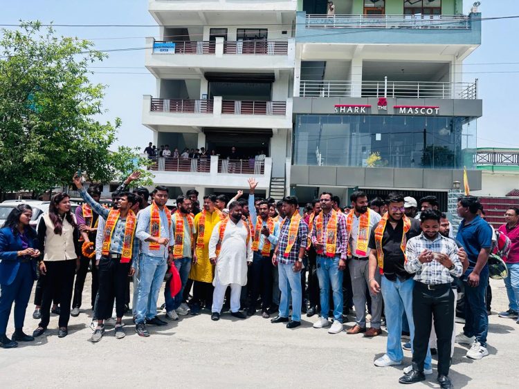 डॉ. श्रीकांत शिंदे के समर्थन में देहरादून में सैकड़ों युवाओं ने दिखाया उत्साह, सागर रघुवंशी के नेतृत्व में हुआ आयोजन