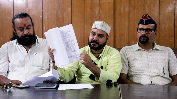 भ्रष्टाचार के खिलाफ बॉबी पंवार का प्रहार — सरकार पर गंभीर आरोप