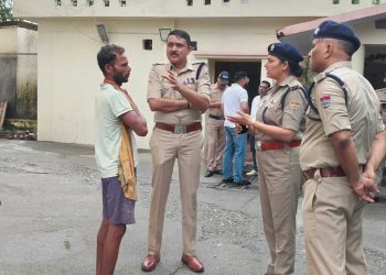 डोईवाला में नाबालिग की रहस्यमयी मौत: SSP देहरादून ने परिजनों से की मुलाकात, निष्पक्ष जांच का भरोसा