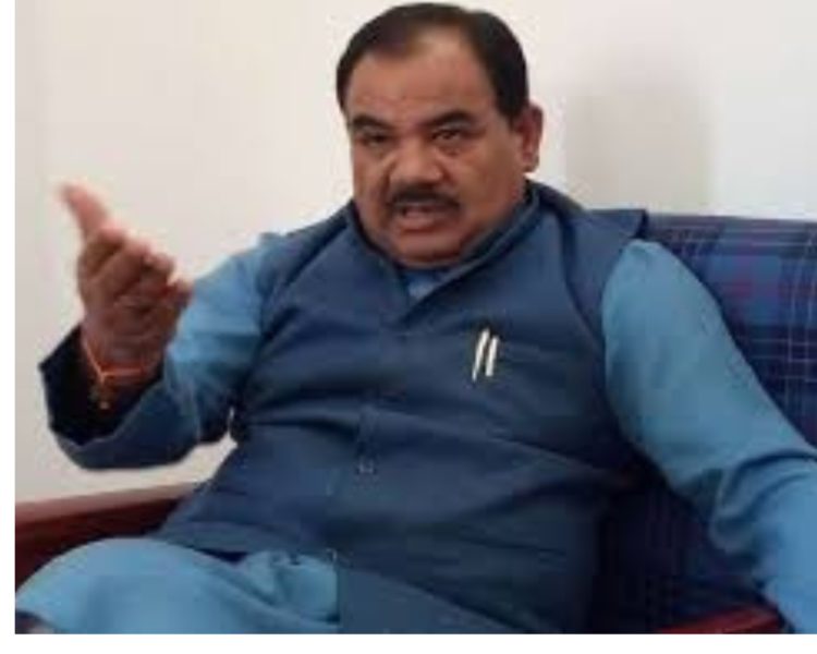 “राजनीति छोड़ दूंगा, लेकिन झूठे आरोप माफ नहीं करूंगा” – हरक सिंह रावत की ईडी को खुली चुनौती