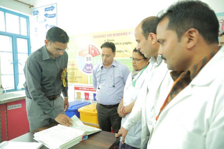 देहरादून में राशन व आयुष्मान कार्ड घोटाले पर जिला प्रशासन का बड़ा एक्शन: 3323 राशन कार्ड और 9428 आयुष्मान कार्ड निरस्त