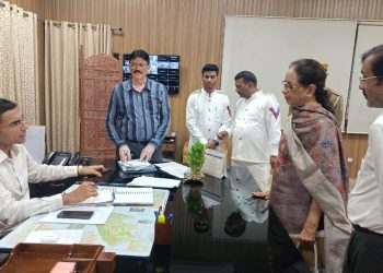 देहरादून में बिना अनुमति लगाए दर्जनों मोबाइल टावर सील, जिला प्रशासन का एक के बाद एक बड़ा एक्शन