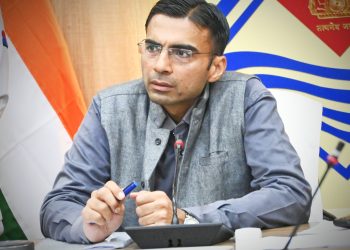 बड़ी खबर – जनता दरबार में डीएम सविन बंसल के कड़े फैसले, जनता को मिला न्याय, राहत और आश्वासन