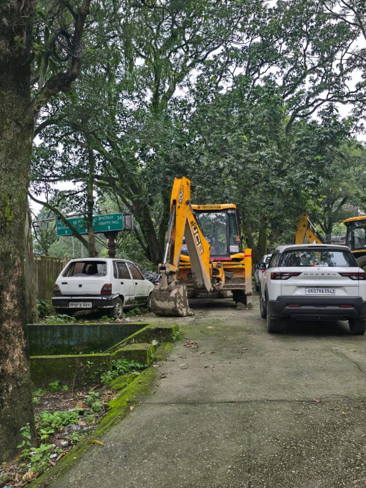 अवैध खनन पर प्रशासन का हंटर: कुठालगेट में 4 वाहन सीज, ₹7.20 लाख का जुर्माना