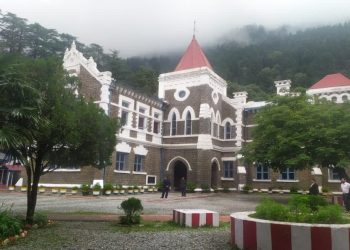 हरिद्वार सड़क निर्माण विवाद: हाईकोर्ट ने कंपनी और अधिकारियों पर ठोका ₹1 करोड़ जुर्माना