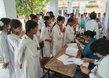 एमकेपी इंटर कॉलेज में श्री महंत इन्दिरेश अस्पताल का निःशुल्क स्वास्थ्य शिविर, 402 लोगों ने उठाया लाभ