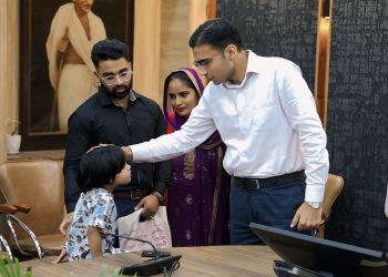 महज उम्रदराज होना बहु-बच्चों को बेघर करने का लाइसेंस नहीं: डीएम देहरादून का ऐतिहासिक फैसला