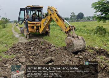 देहरादून में एमडीडीए की बड़ी कार्रवाई — अवैध प्लॉटिंग ध्वस्त, व्यवसायिक भवन सील