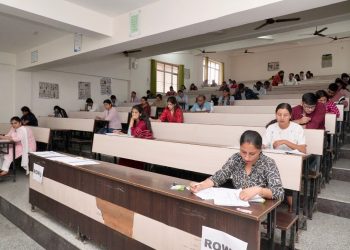 श्री गुरु राम राय विश्वविद्यालय में 34 विषयों के लिए हुई पीएचडी प्रवेश परीक्षा