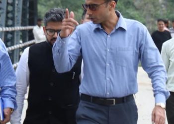 बड़ी खबर: डीएम सविन बंसल की तत्परता से 13 गंभीर मरीज सुरक्षित पहुंचे देहरादून”