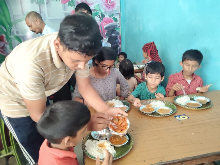 एसजीआरआर विश्वविद्यालय ने सहस्त्रधारा आपदा पीड़ितों के लिए शुरू किया ‘सांझा चूल्हा’