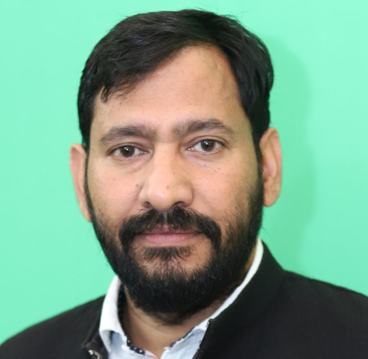 “₹1 लाख वेतन वाली भर्ती पर सेमवाल का हमला – उत्तराखंड के युवाओं को बाहर करने का आरोप”