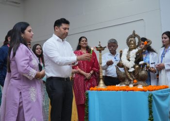 फिजियोथेरेपी से मिलेगी दर्द से मुक्ति और सक्रिय जीवन – श्री महंत इन्दिरेश अस्पताल में विशेषज्ञों ने बताए उपाय