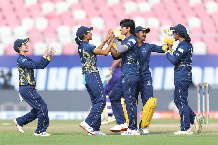 पिथौरागढ़ हरिकेंस ने मसूरी थंडर्स को 7 विकेट से हराया | Women’s Uttarakhand Premier League 2025