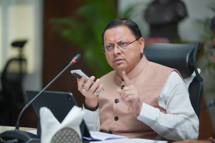 छात्रा की शिकायत पर सीएम धामी सख्त, अधिकारी को नोटिस और कार्रवाई के निर्देश