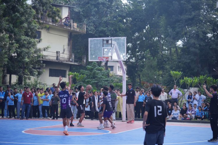 SRHU खेलोत्सव 2025 : बास्केटबॉल में नर्सिंग ने मारी बाजी, टेबल टेनिस में अंशिका और विख्यात चमके