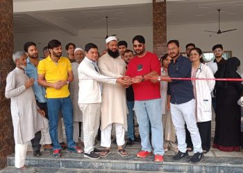 भूकंपुर गांव, लंढौरा में श्री महंत इन्दिरेश अस्पताल का निःशुल्क स्वास्थ्य शिविर