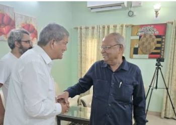 सियासी मैदान में छिड़ी कीचड़ युद्ध — एक-दूसरे पर बरस रहे शब्दों के बाण, सोशल मीडिया पर बयानों की बारिश