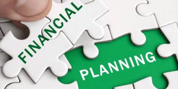 बेहतर भविष्य के लिए अपनाएं ये 5 Financial Tips। बनेगा संतुलन