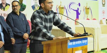 देहरादून में शुरू हुई 4वीं मास्टर्स बैडमिंटन प्रतियोगिता | 12 राज्यों के खिलाड़ी शामिल