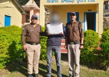 Uttarakhand News: एक लाख की चरस के साथ तस्कर गिरफ्तार 