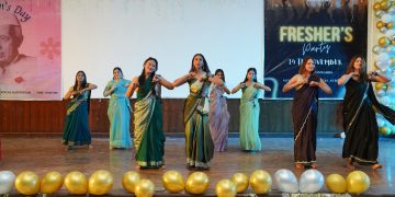 SGRR कॉलेज ऑफ़ नर्सिंग में फ्रेशर्स पार्टी की धूम: रंगारंग प्रस्तुतियों से गूँजा सभागार