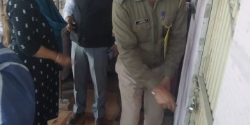 देहरादून प्रशासन की बड़ी कार्रवाई: अवैध डॉग केयर सेंटर पर लगा ताला, पूरे सेंटर को किया गया सील