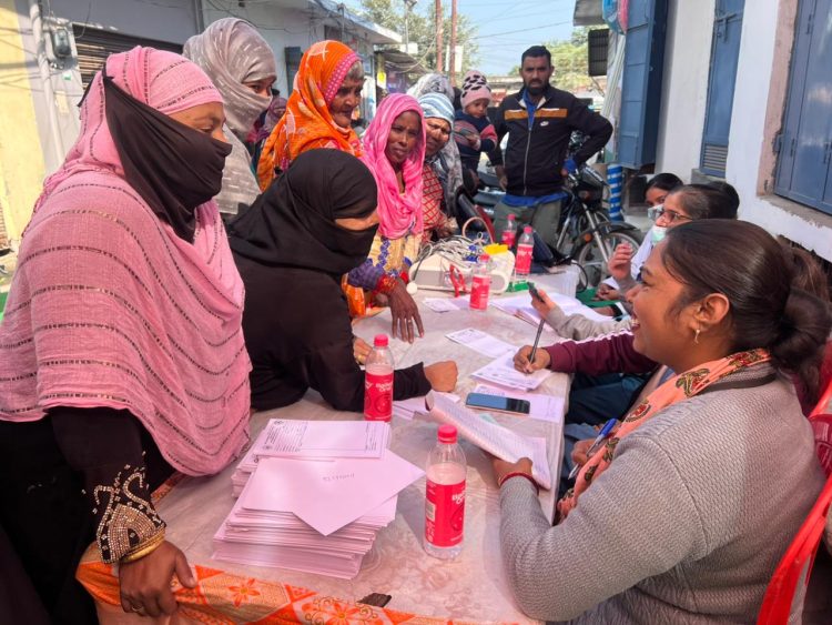 श्री महंत इन्द्रेश अस्पताल द्वारा नजीबाबाद में विशाल निःशुल्क स्वास्थ्य शिविर, 1560 लोगों ने कराया स्वास्थ्य परीक्षण