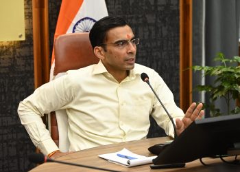 डीएम के हस्तक्षेप से दो दिन में मिली टीसी, स्कूल ने माफ की पूरी फीस