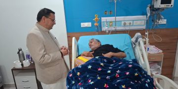 महंत इंद्रेश अस्पताल में भर्ती दिवाकर भट्ट के स्वास्थ्य पर बड़ी अपडेट—सीएम धामी रात में पहुँचे अस्पताल, जानिए क्या बोले डॉक्टर